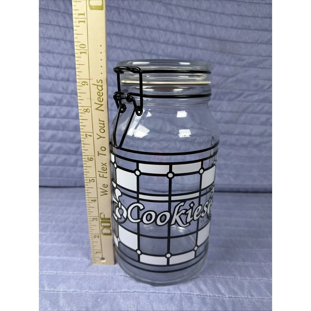 1990 Anchor Hocking Cookie Canister With locking Lid Glass Jar
